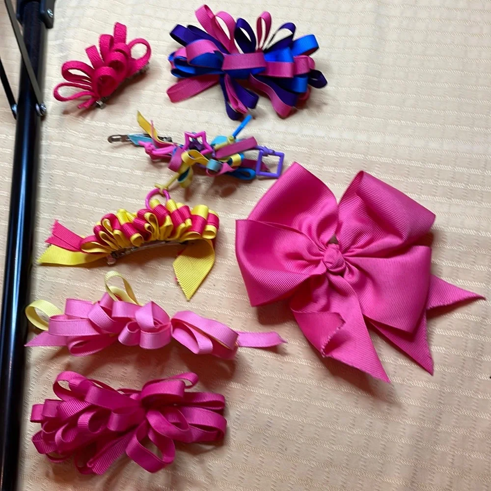 Seven Hair bows
